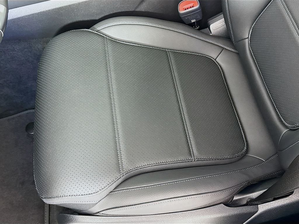 Used 2026 Black Mercedes-Benz GLC 300 image 18