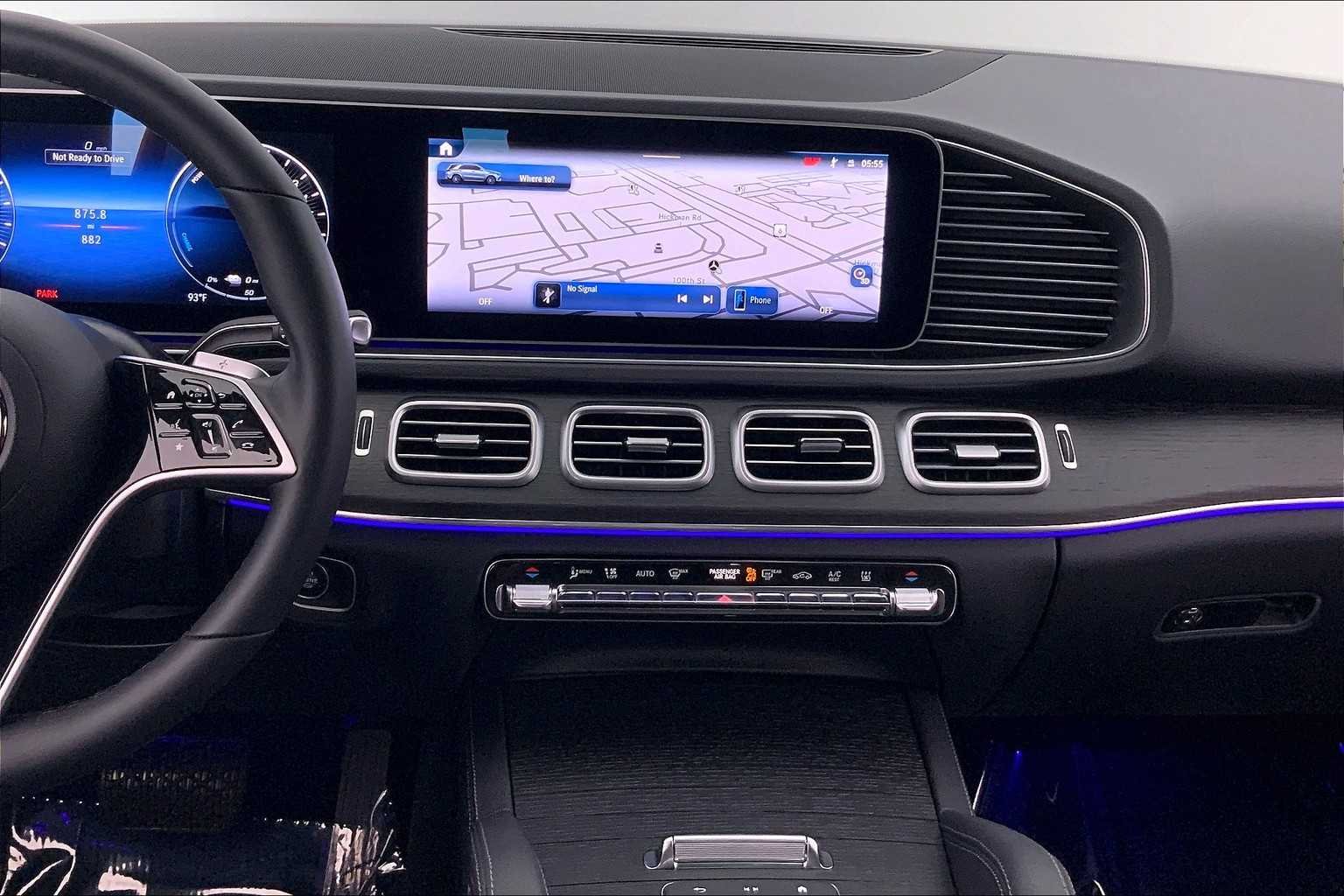 2025 Mercedes-Benz GLE GLE450E - Photo 16