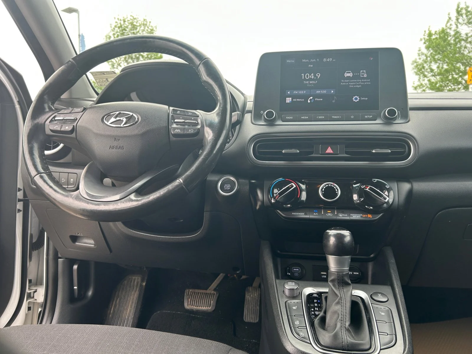 Used 2022 White Hyundai Preferred AWD image 18