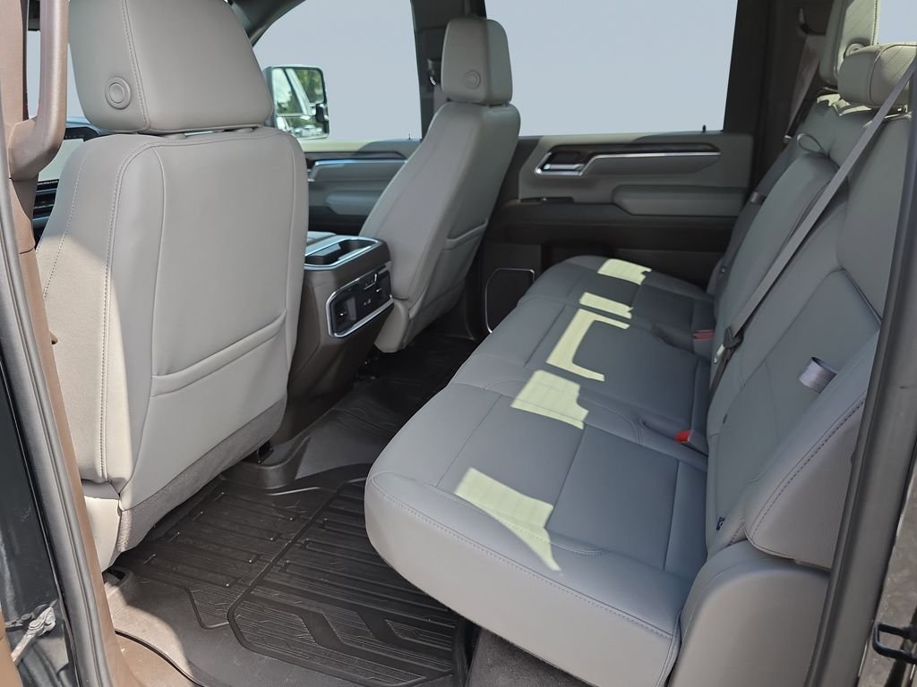 Used 2024 Onyx Black GMC SLT image 34