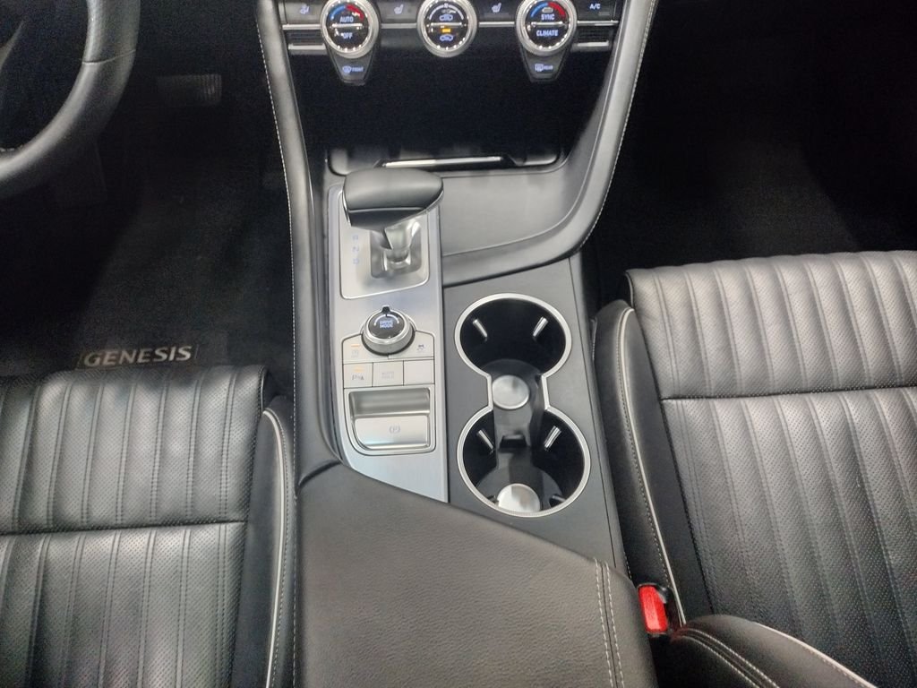 Used 2020 White Genesis 2.0T image 42