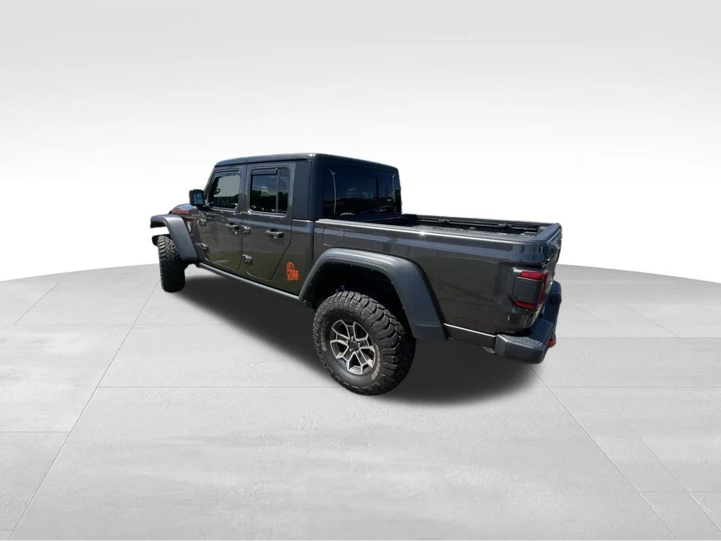 Used 2024 Gray Jeep Mojave image 10