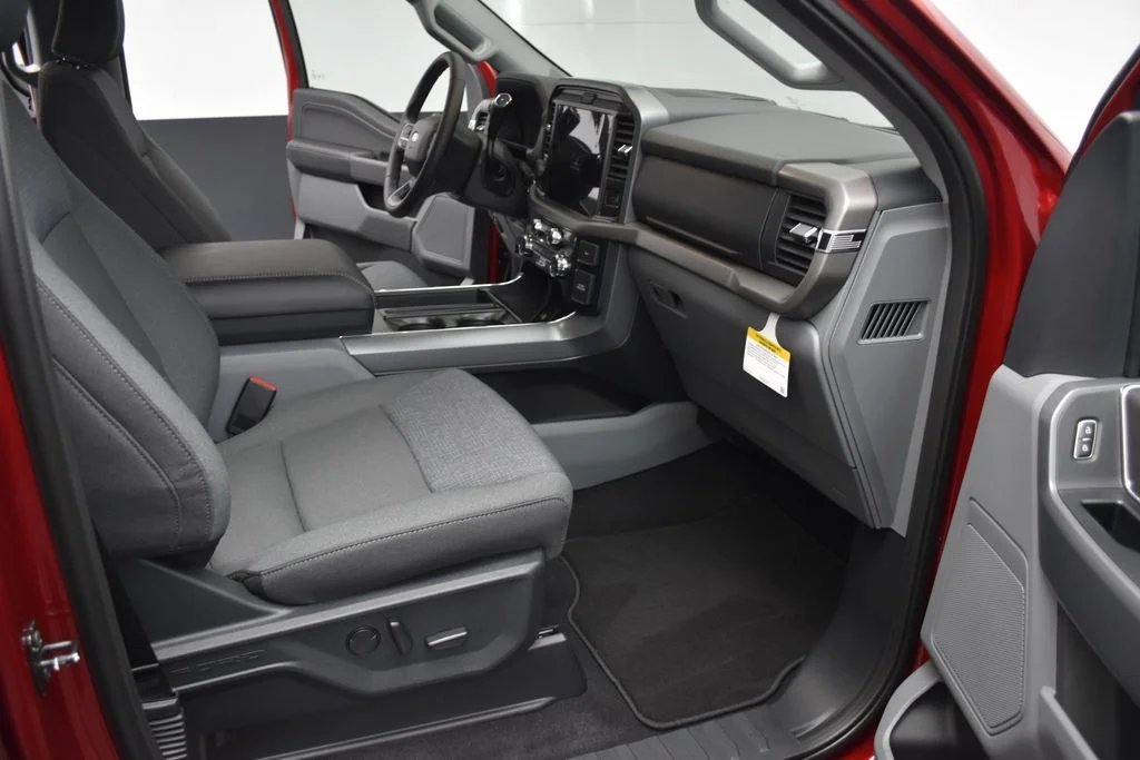 New 2026 Ruby Red Metallic Ford XLT image 25