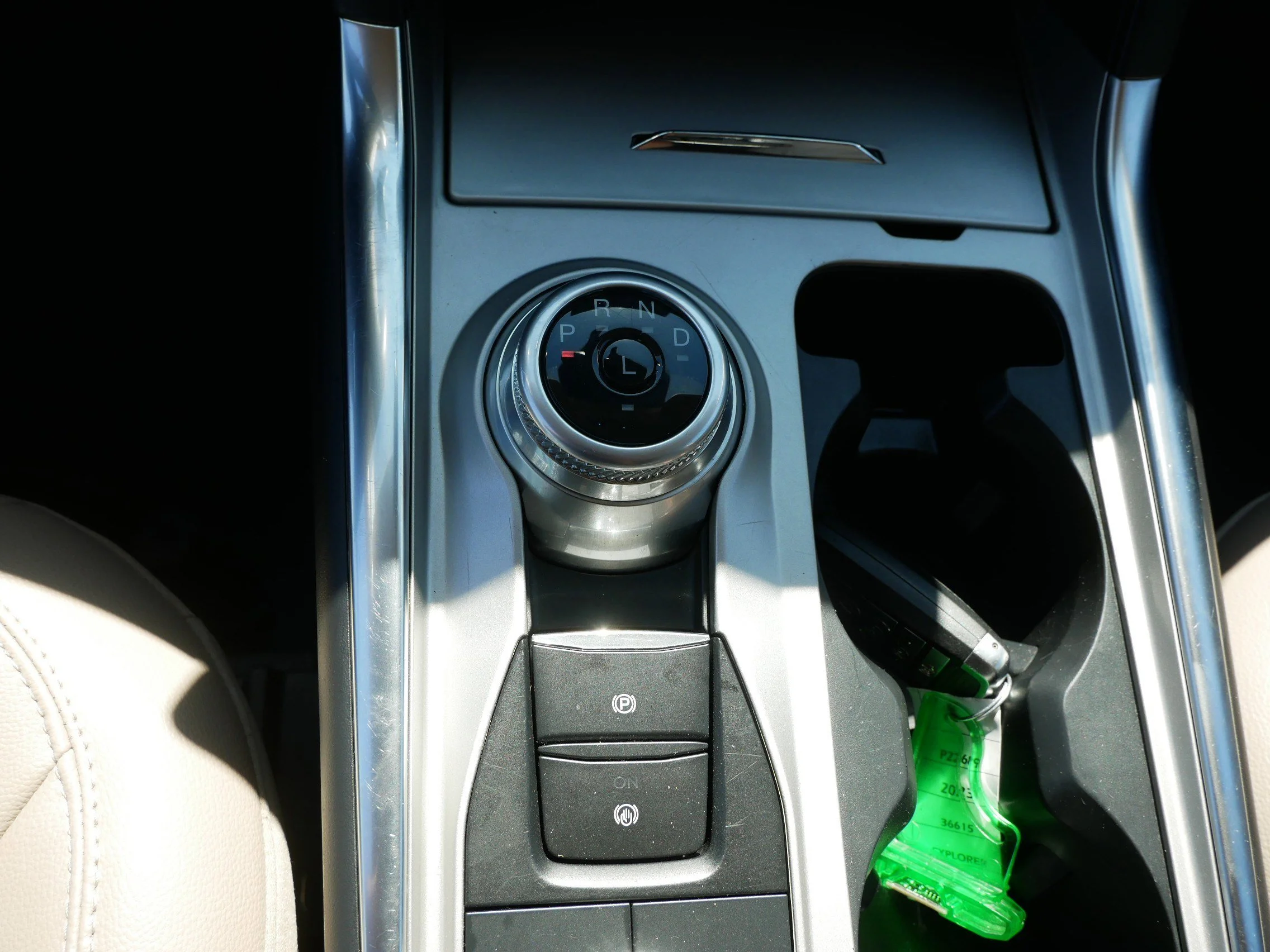 2023 Ford Explorer Limited - Photo 24
