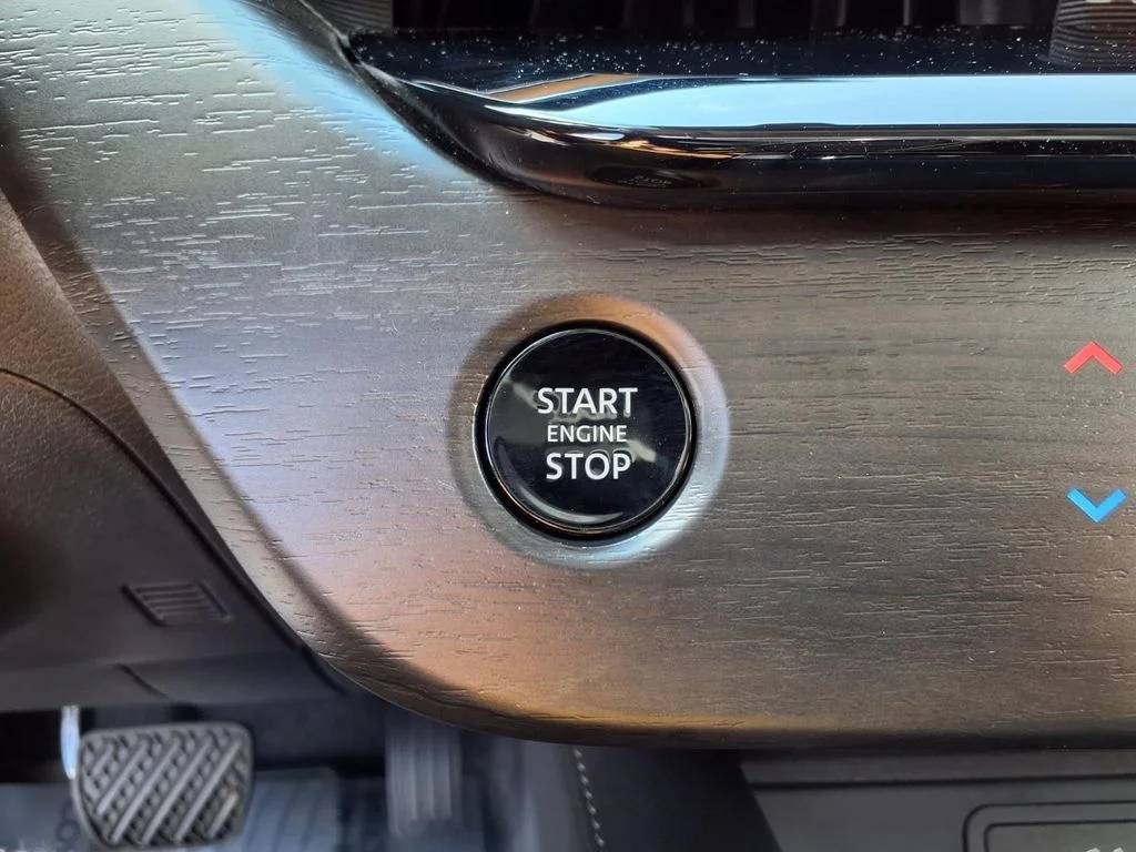Used 2026 White Nissan Platinum image 8