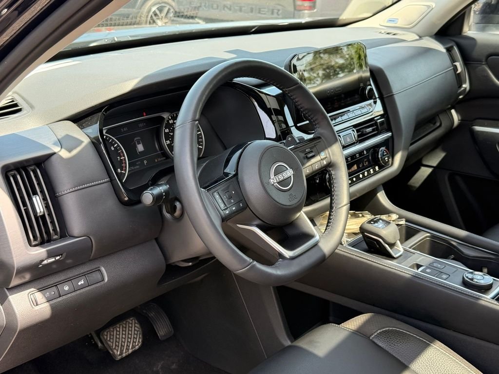 Certified Used 2023 Super Black Nissan SL image 13