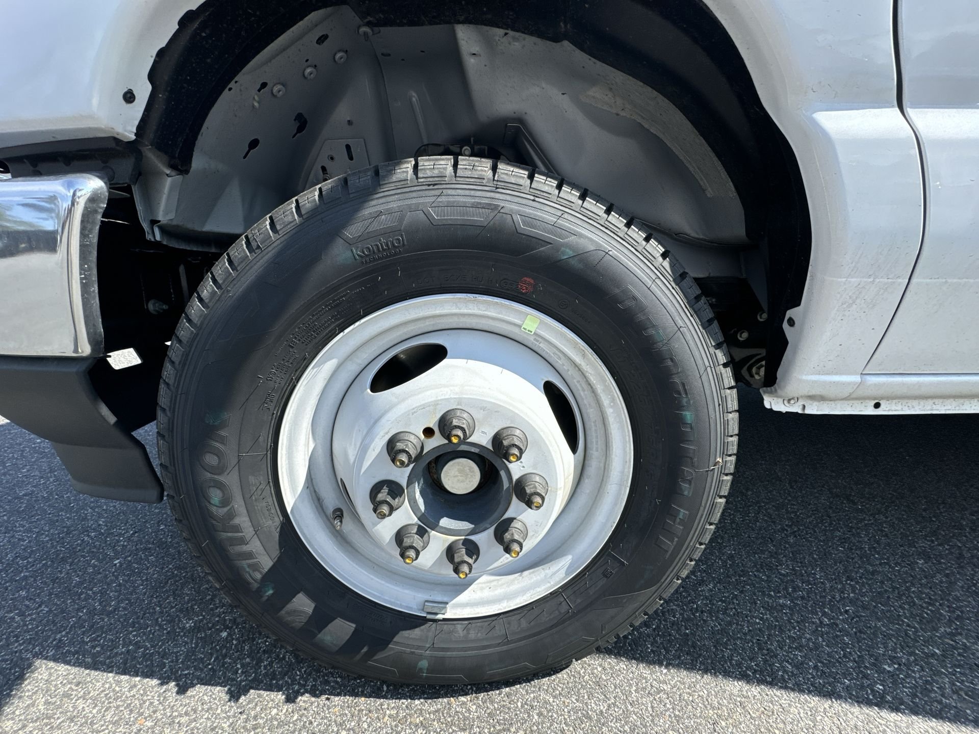 2026 Ford E-Series Cutaway Base - Photo 2