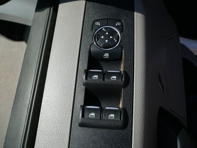 Used 2018 White Ford XL image 18