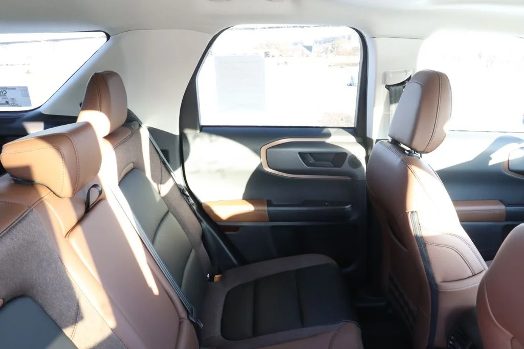 New 2025 Shadow Black Ford Outer Banks® image 18