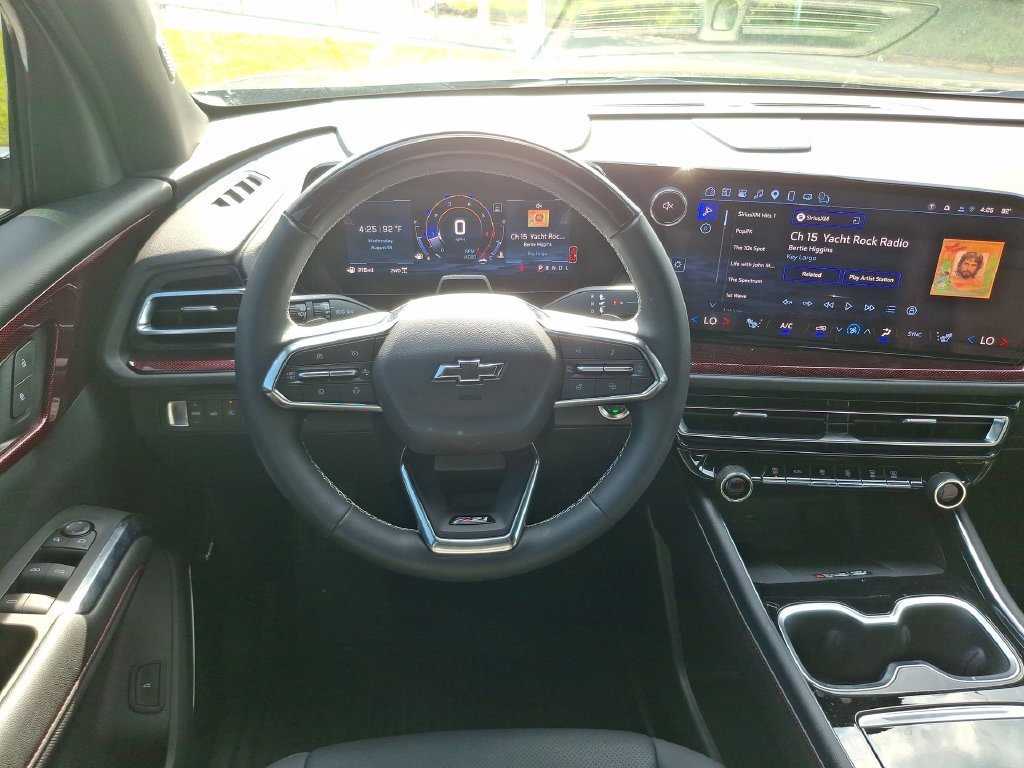 2025 Chevrolet Traverse Z71 - Photo 11