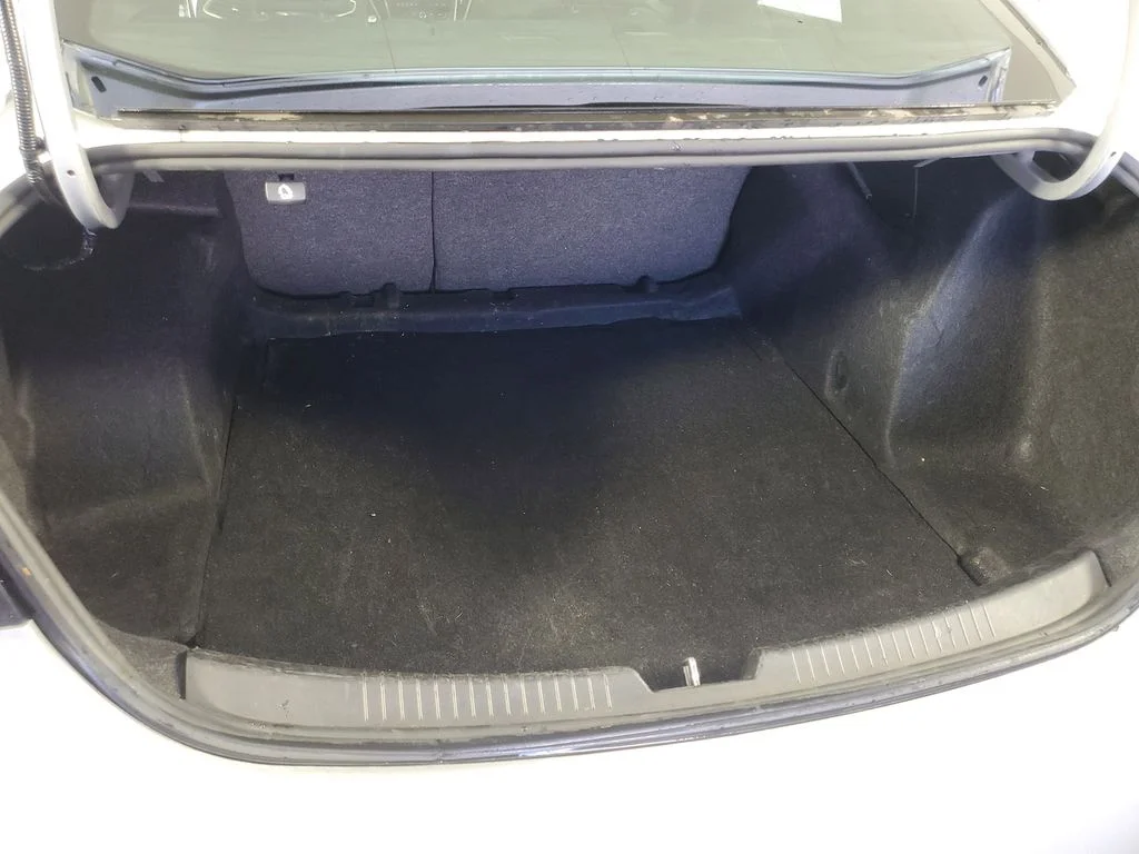 Used 2022 Silver Chevrolet LT image 31