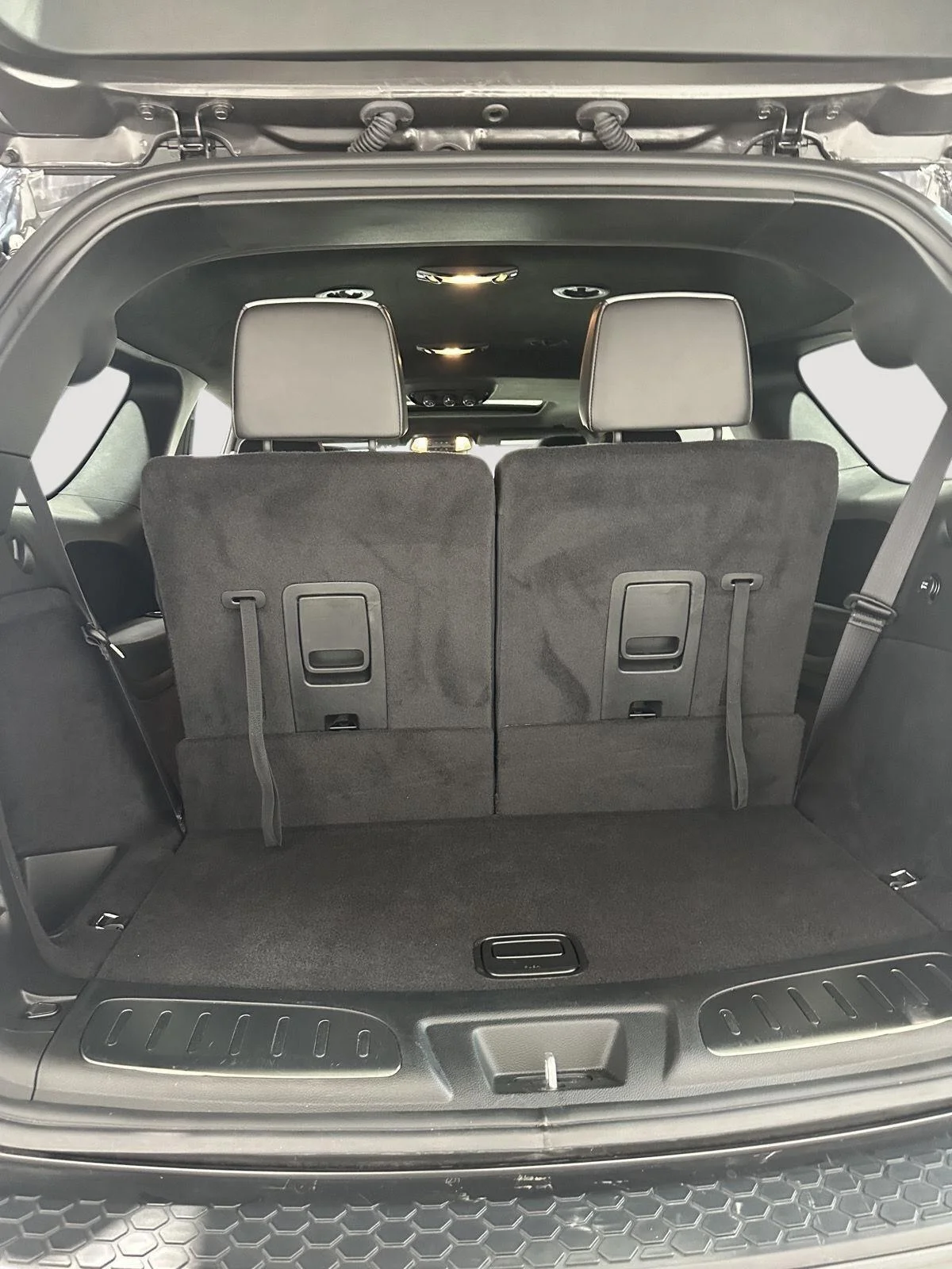 Used 2024 Vapour Grey Dodge Citadel image 21
