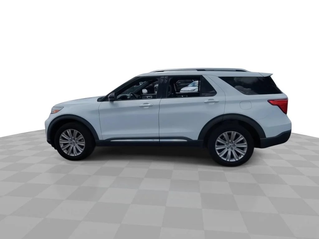 Used 2020 White Ford Limited image 5
