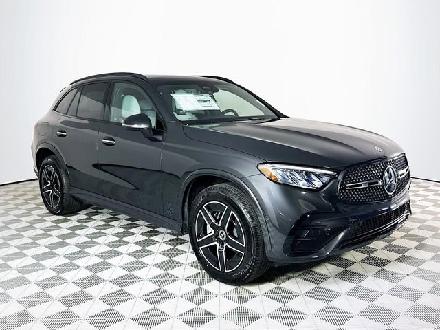 New 2026 Graphite Grey Metallic Mercedes-Benz GLC 300 image 32