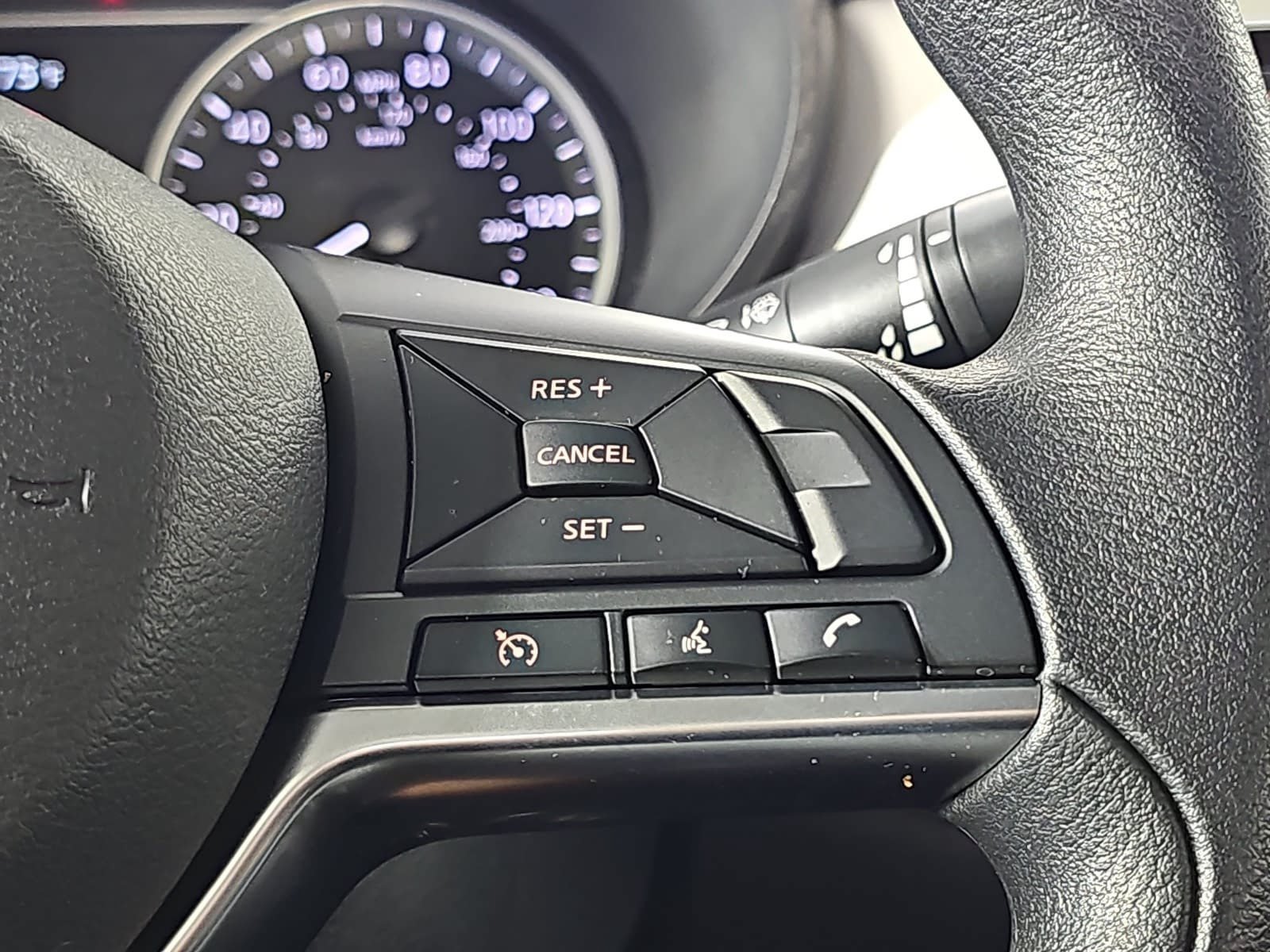 Used 2022 Gray Nissan 1.6 SV image 17