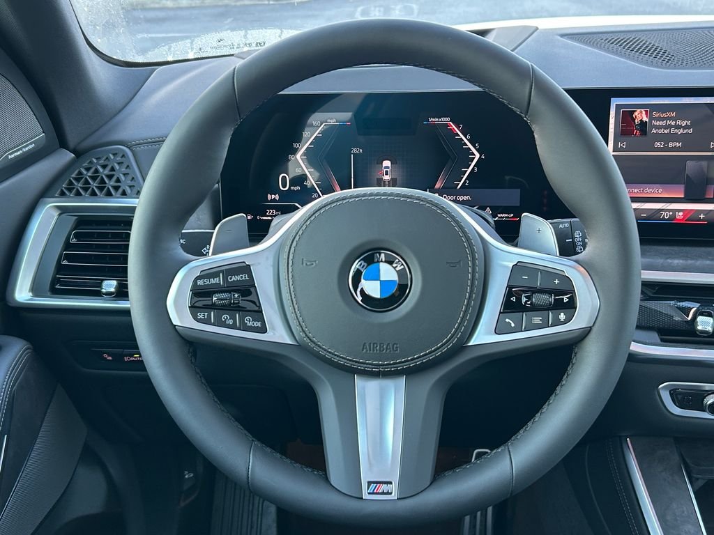 New 2026 Mineral White Metallic BMW xDrive40i image 18