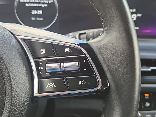 Used 2024 Snow White Pearl Kia EX image 19