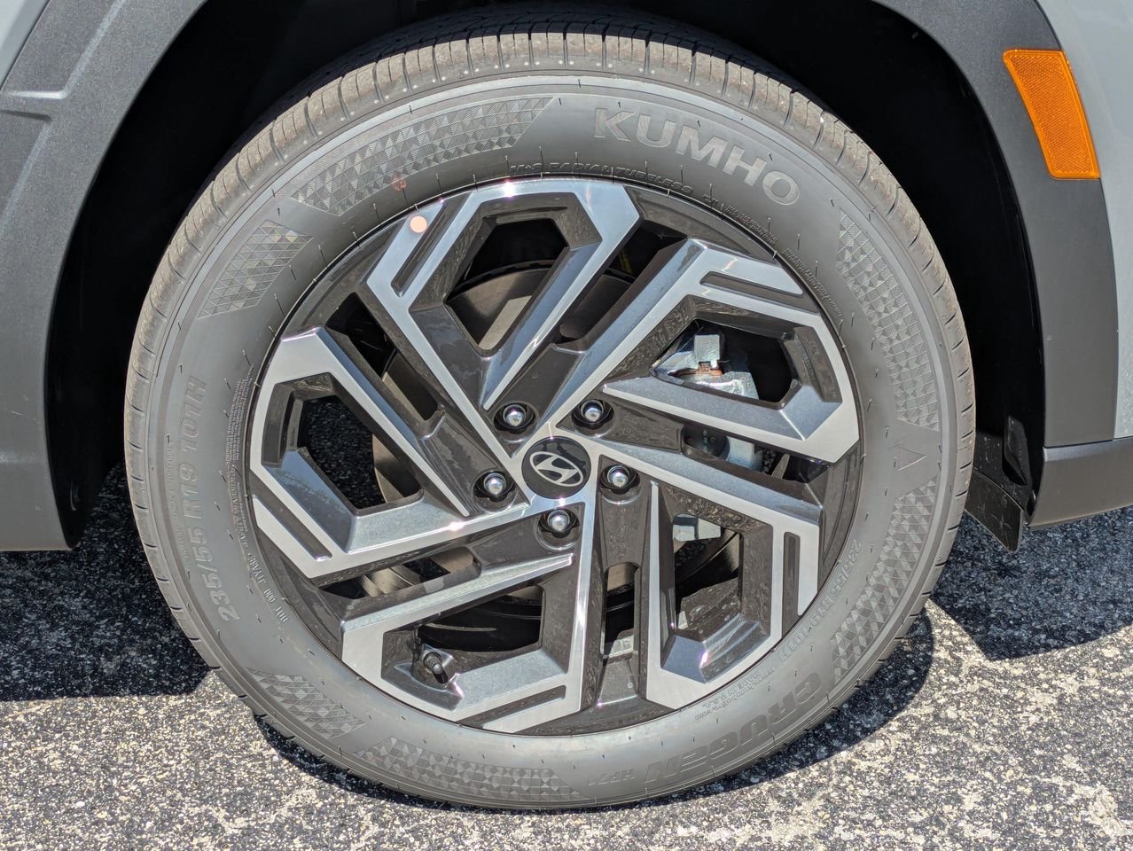 New 2026 Hampton Gray Hyundai SEL Plus FWD image 11