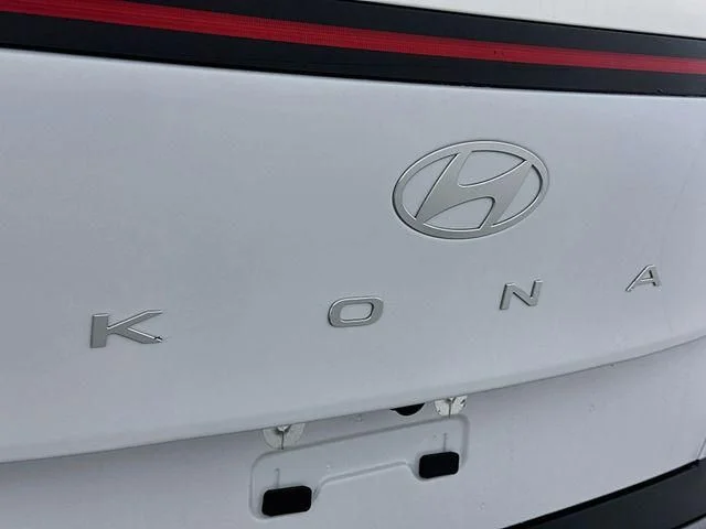 New 2027 Hyundai KONA SE