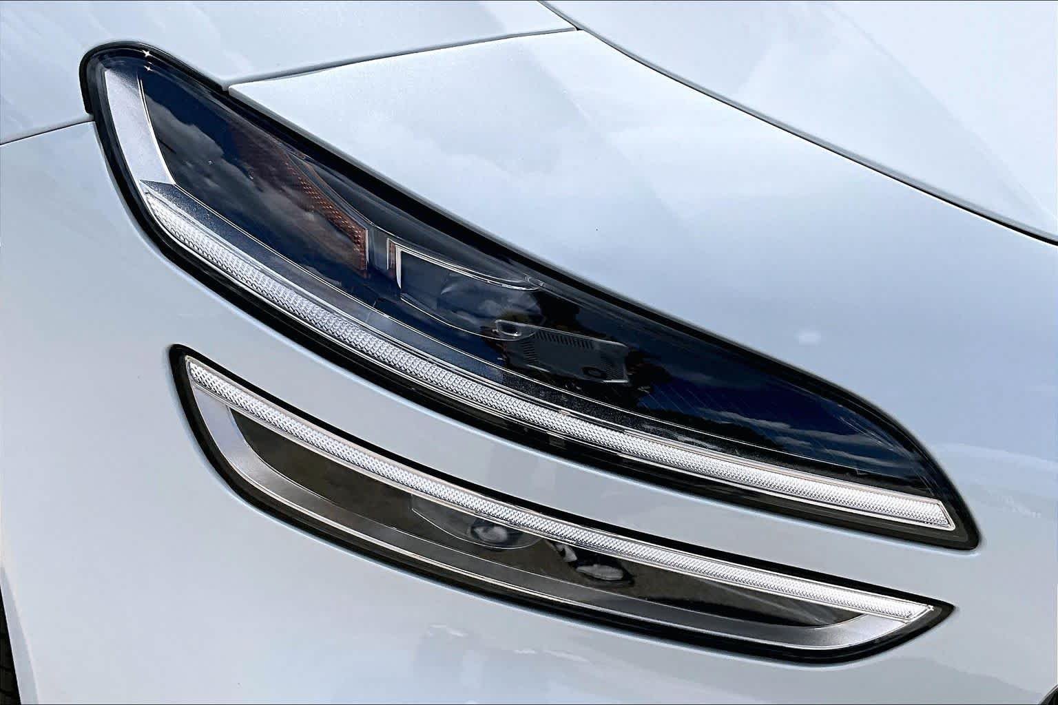 Certified Used 2026 Uyuni White Genesis 2.5T Prestige image 51