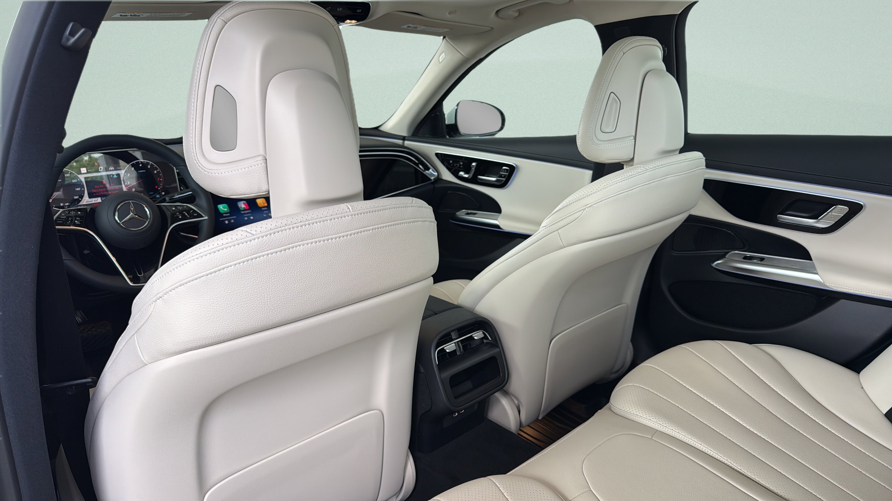 New 2026 Polar White Mercedes-Benz E 350 image 18