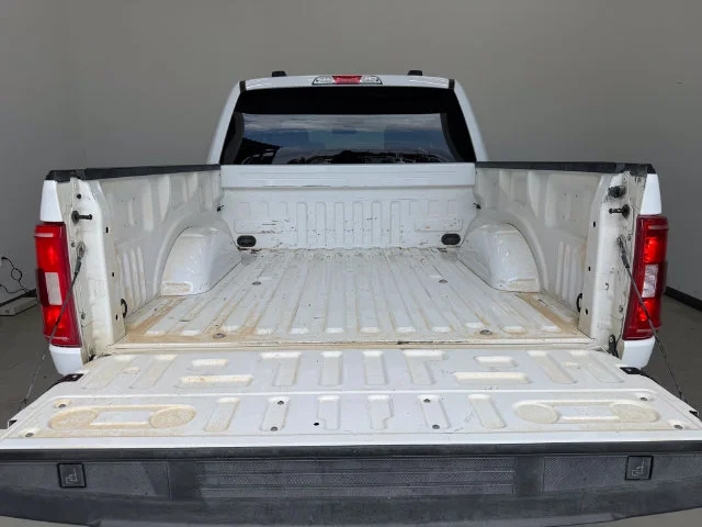 Used 2023 Oxford White Ford XL image 8