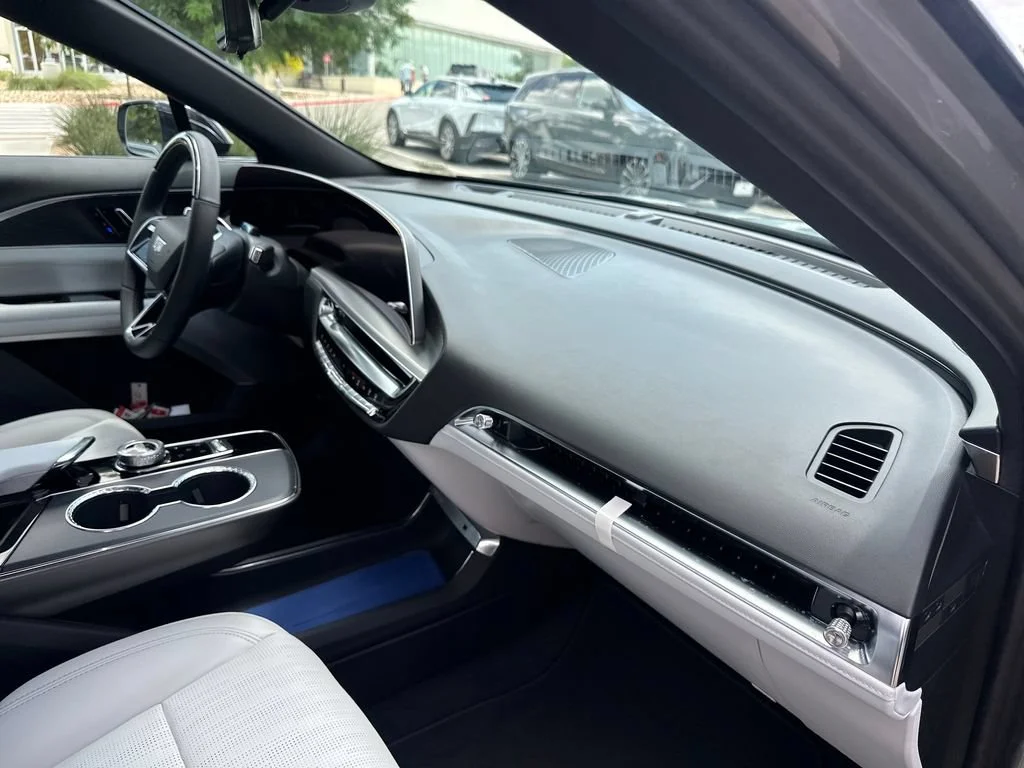 New 2026 Argent Silver Metallic Cadillac Premium Luxury image 39