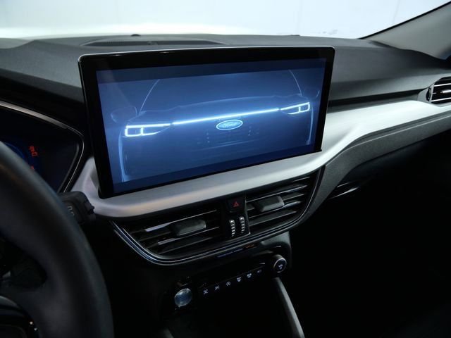 Used 2023 Red Ford Platinum image 17