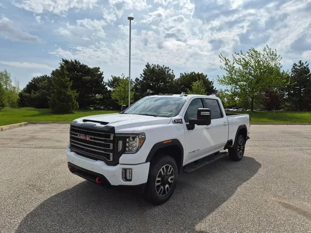 2020 GMC Sierra 4WD Crew Cab Standard Box AT4's photo