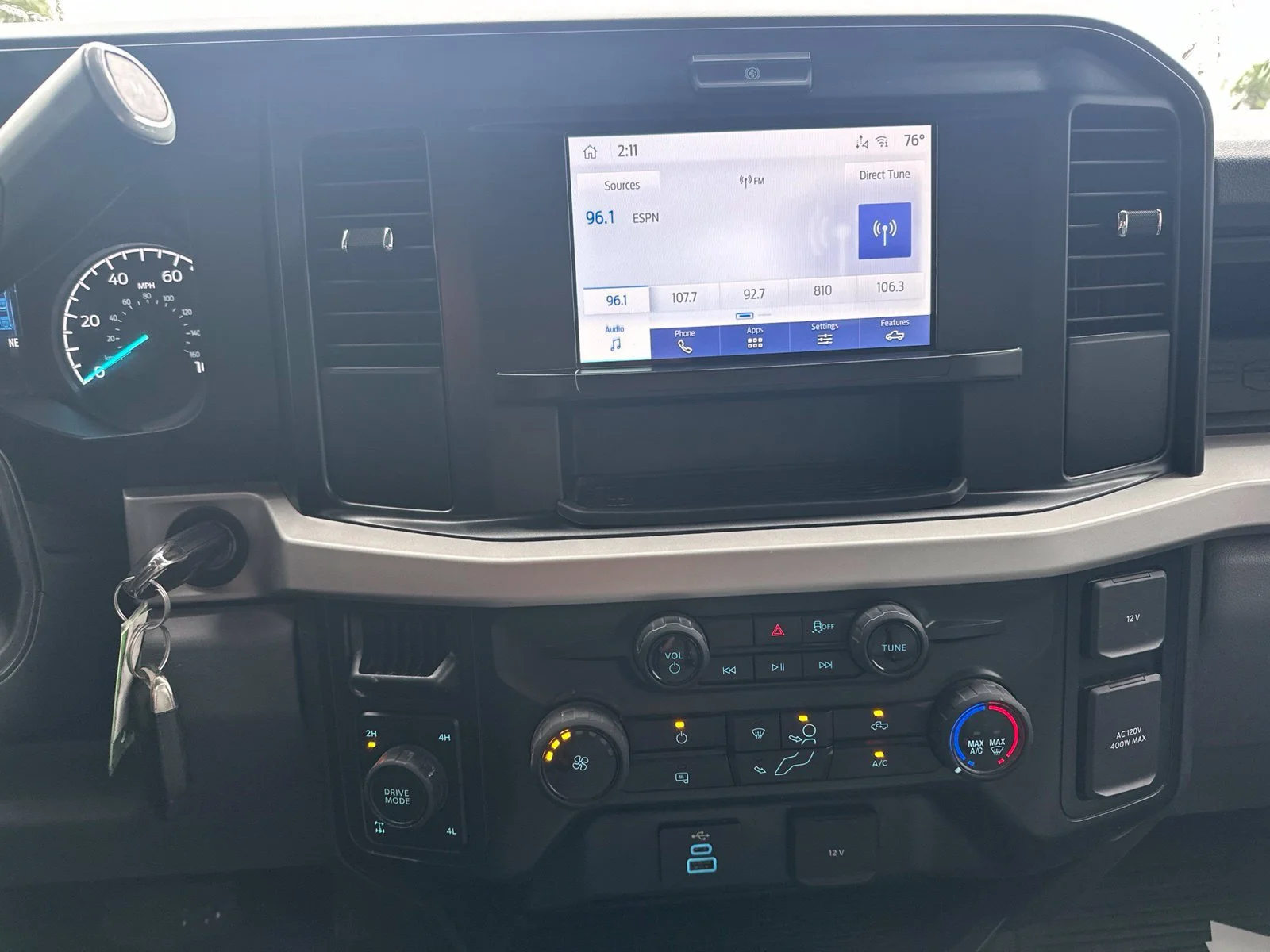 Used 2025 White Ford XL image 15
