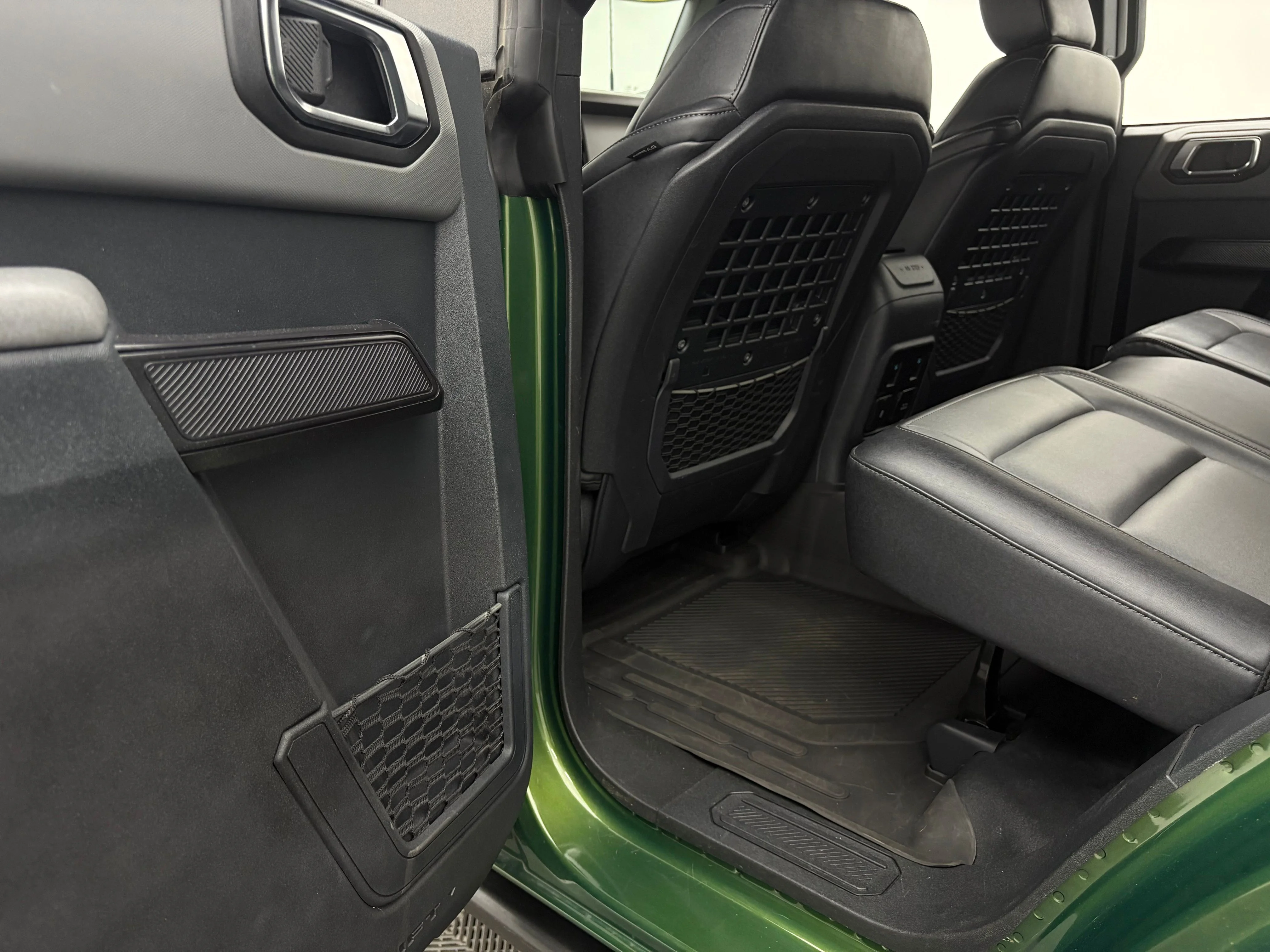 Used 2024 Green Metallic Ford Everglades image 45