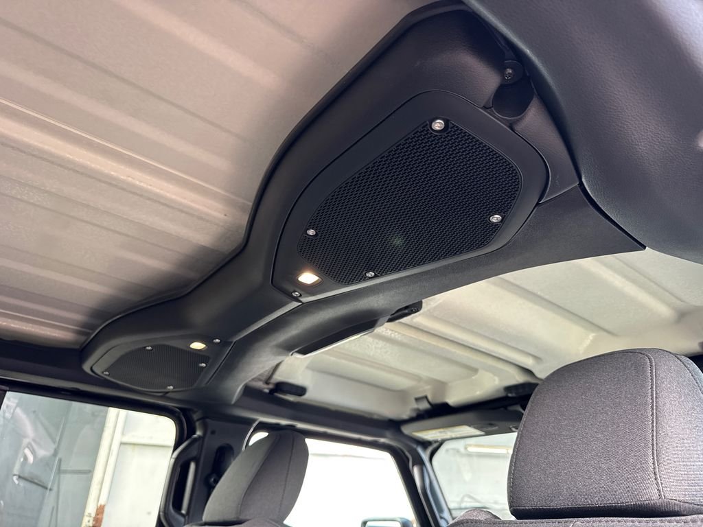 New 2026 Black Clearcoat Jeep 85th Anniversary Edition image 18