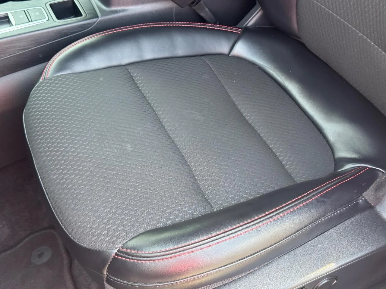 Used 2024 Agate Black Ford ST-Line image 27
