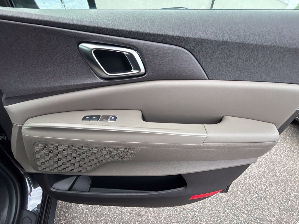 Certified Used 2026 Gray Kia EX image 23