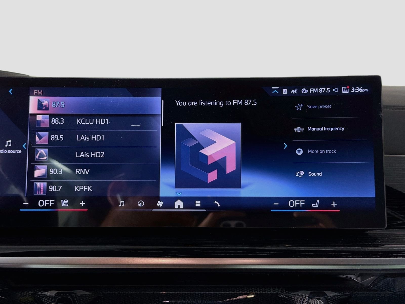New 2026 Black Sapphire Metallic BMW sDrive40i image 15
