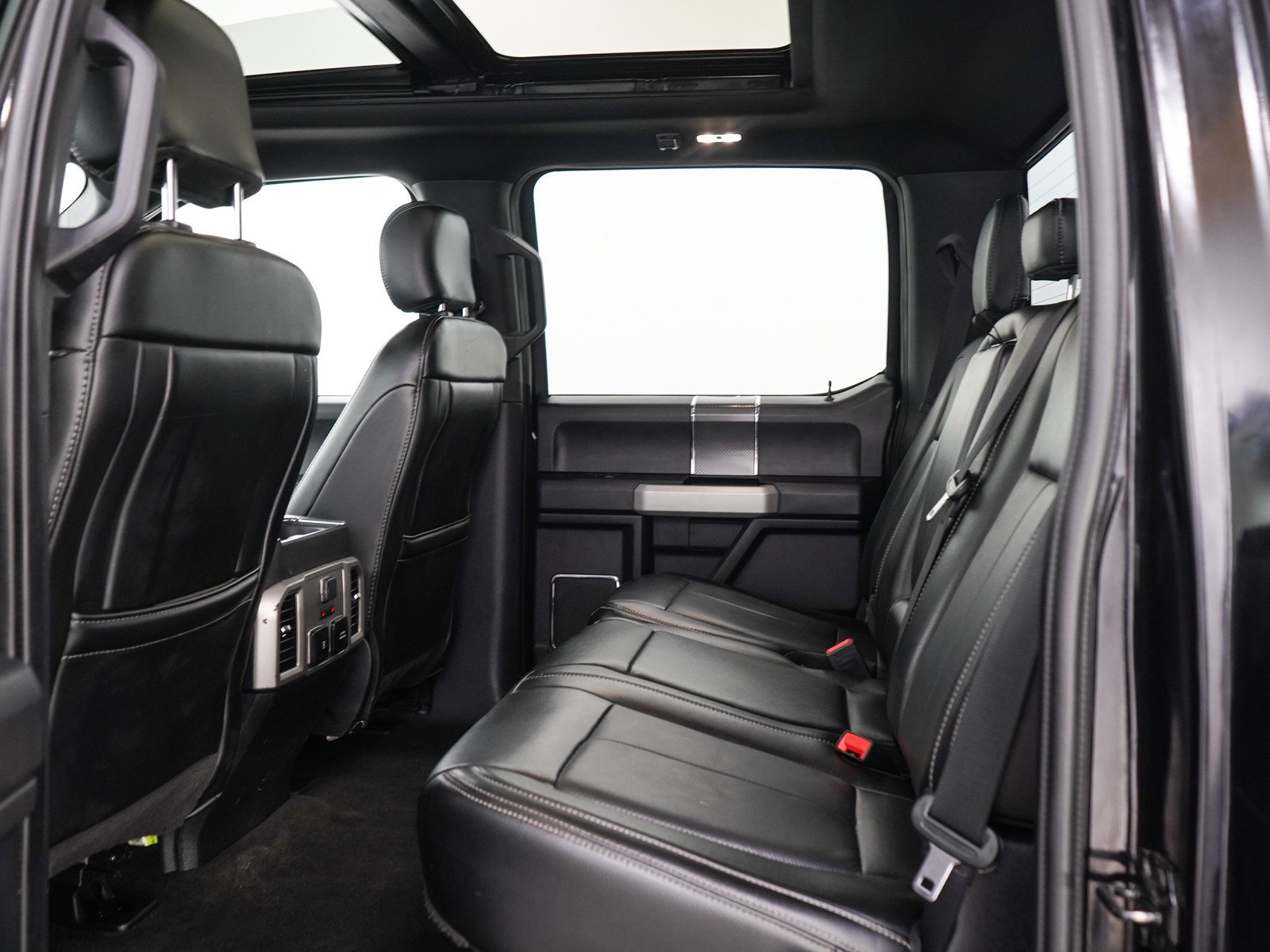 Used 2020 Black Ford XL image 15