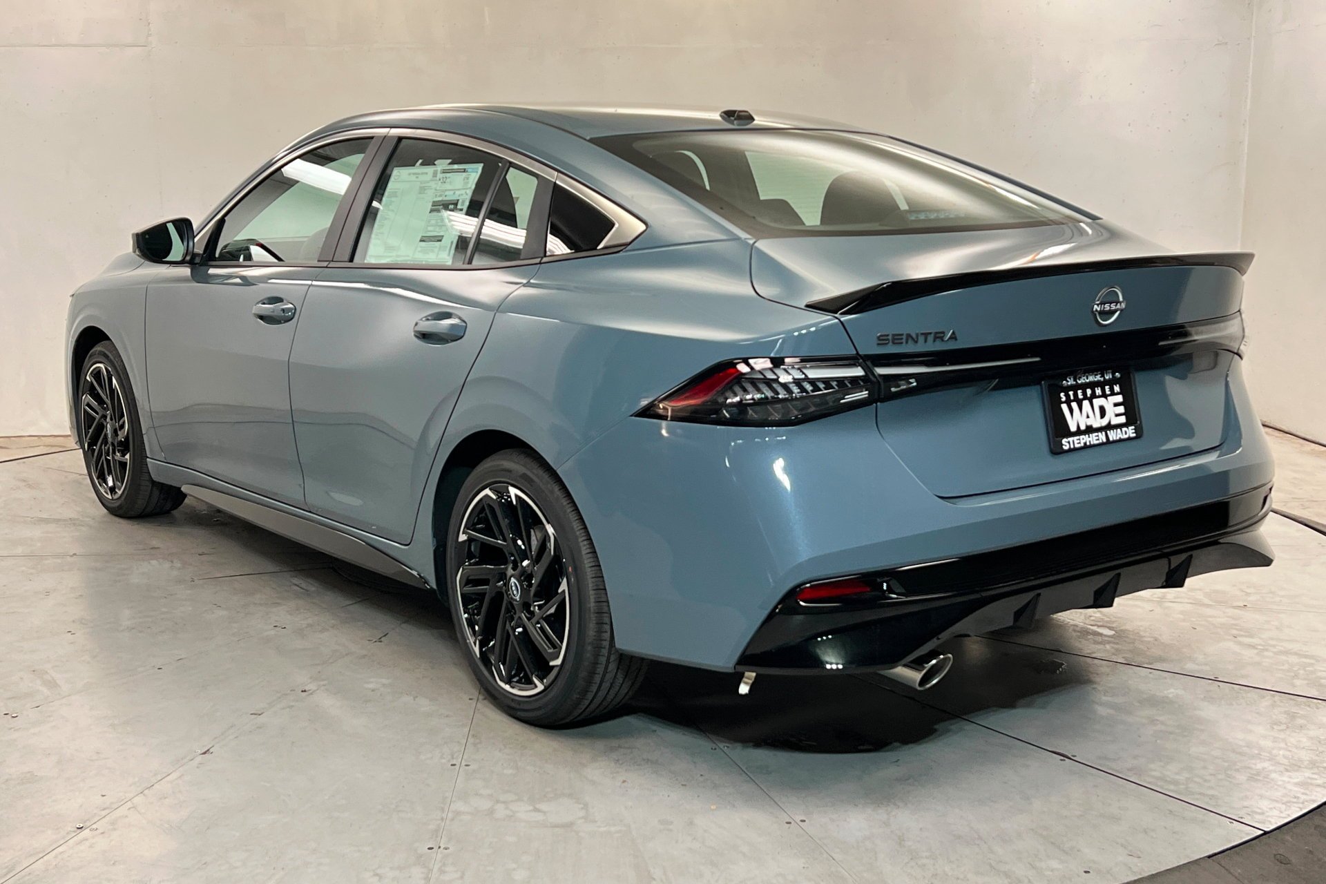 New 2027 Atlantic Gray Metallic Nissan SR image 3