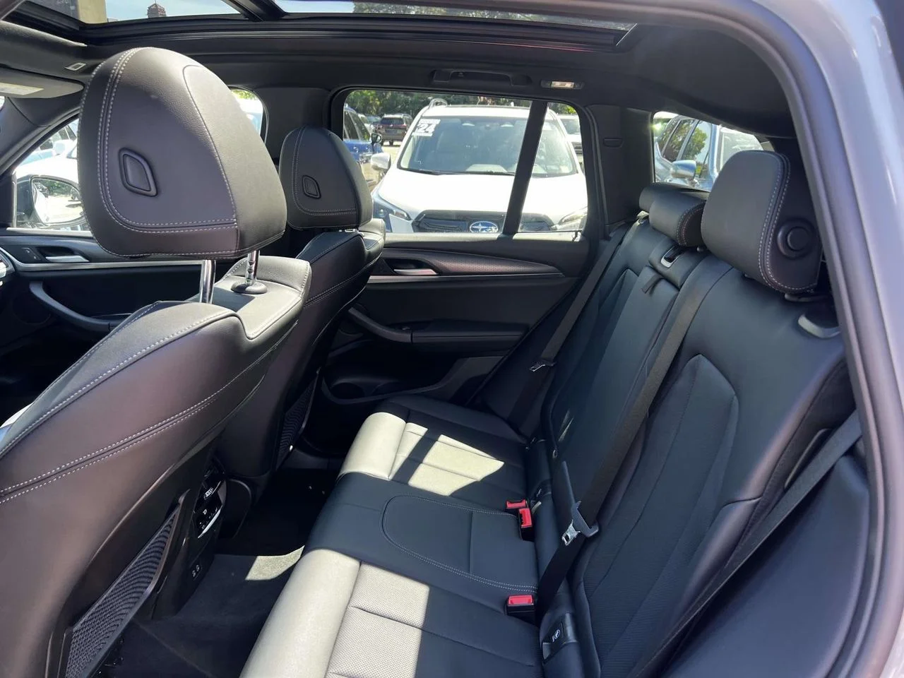 Used 2024 Gray Metallic BMW xDrive30i image 18