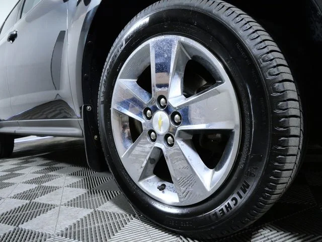 Used 2015 Black Chevrolet LT image 2
