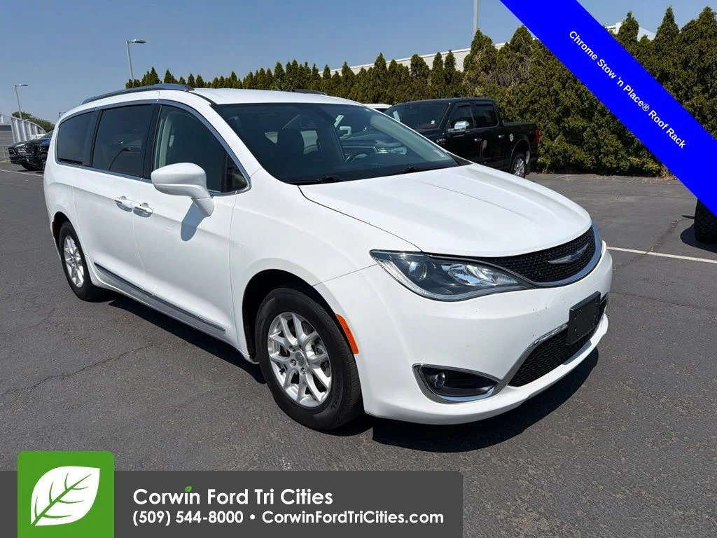 Used 2020 Bright White Clearcoat Chrysler Touring L image 1