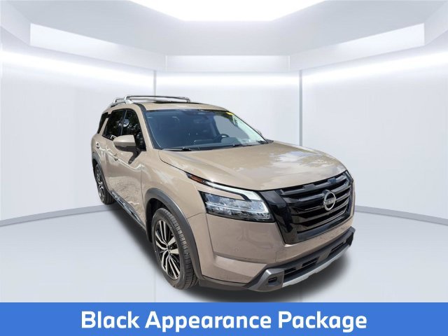 Used 2023 Beige Nissan Platinum image 3