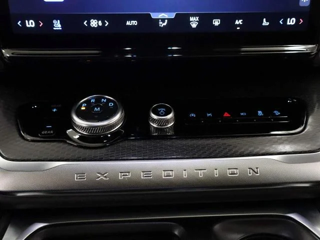 New 2027 Agate Black Metallic Ford Platinum image 12
