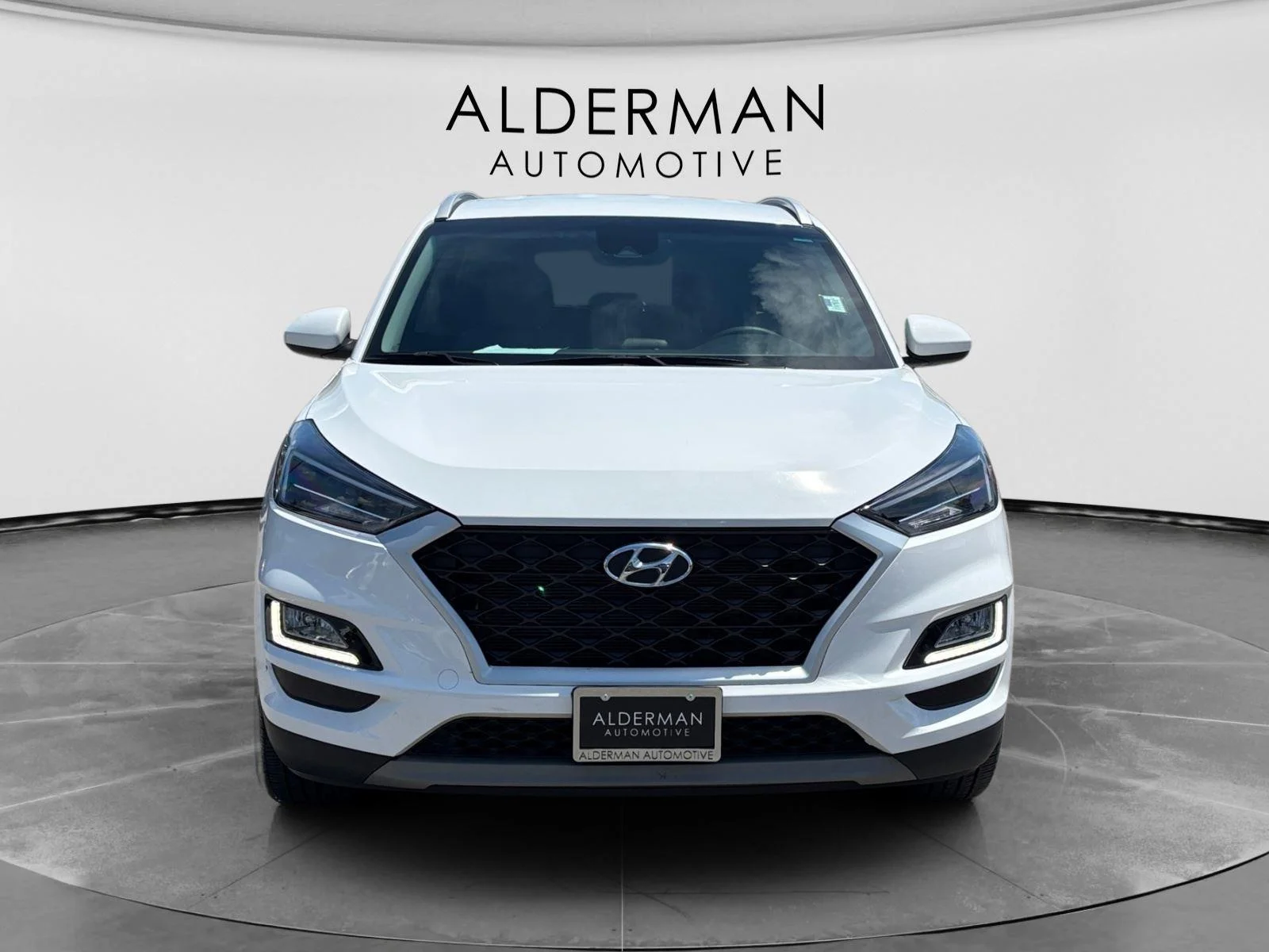 Used 2019 Dazzling White Hyundai Sport image 8