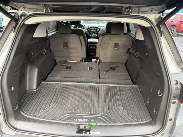 Used 2019 PEPPERDUST METALLIC Chevrolet LT Cloth image 11