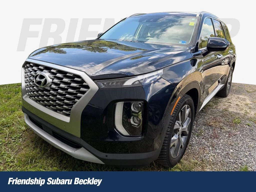 Used 2022 White Hyundai SEL image 1