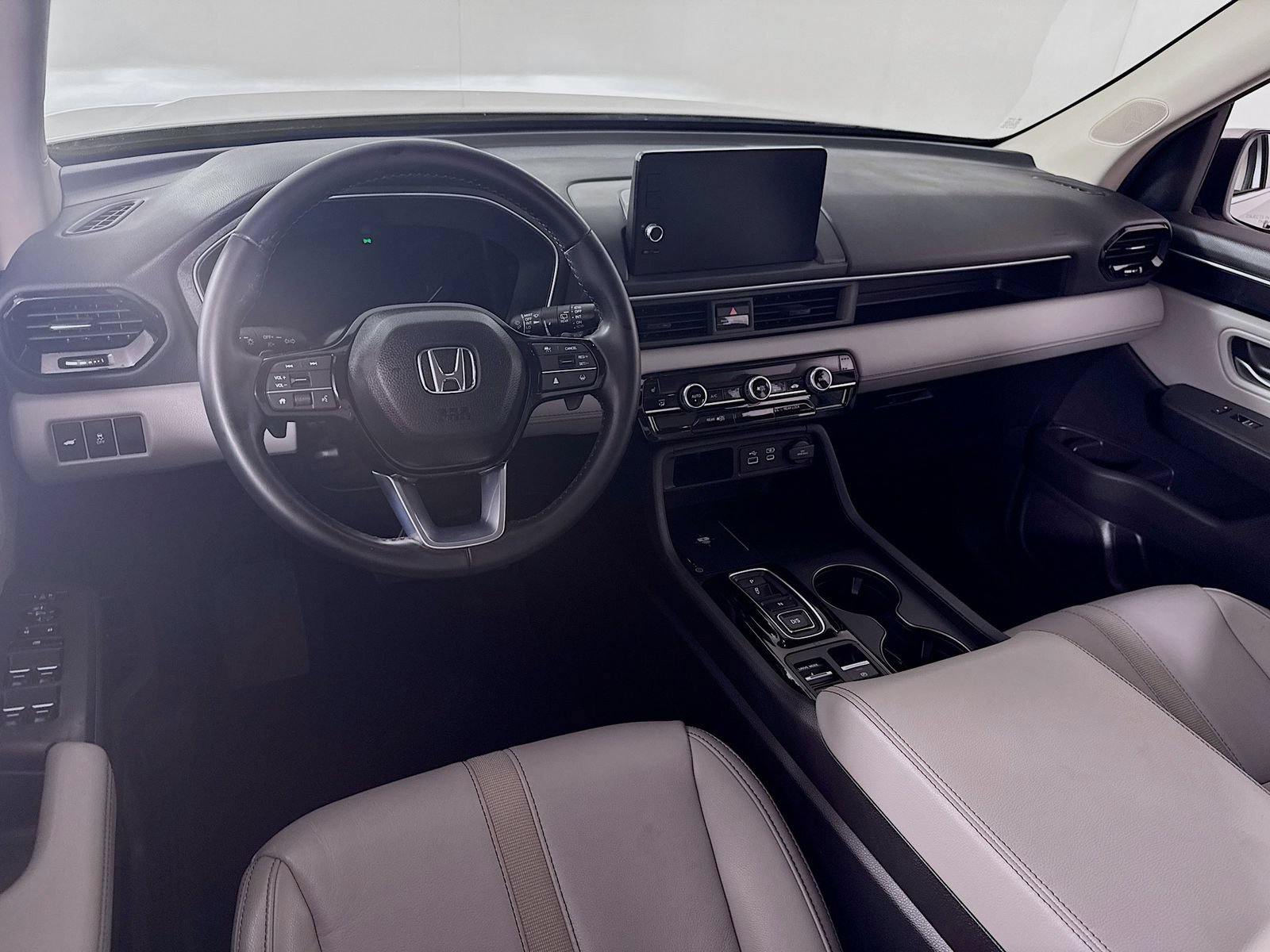 2025 Honda Pilot EX-L - Photo 37