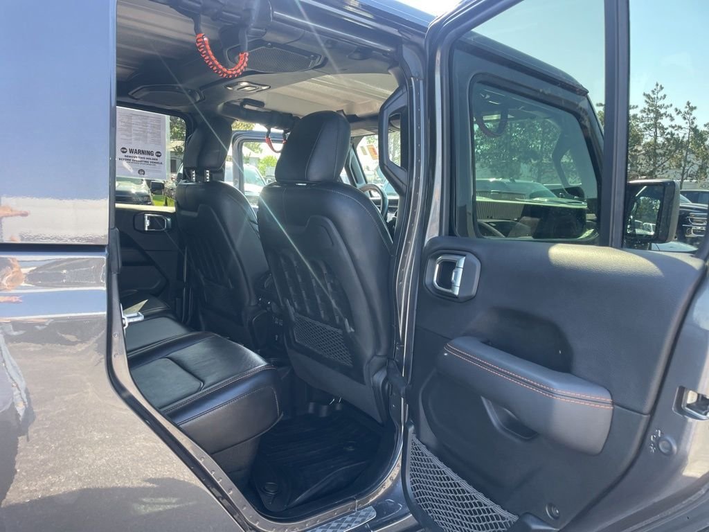Used 2021 Gray Jeep Mojave image 34