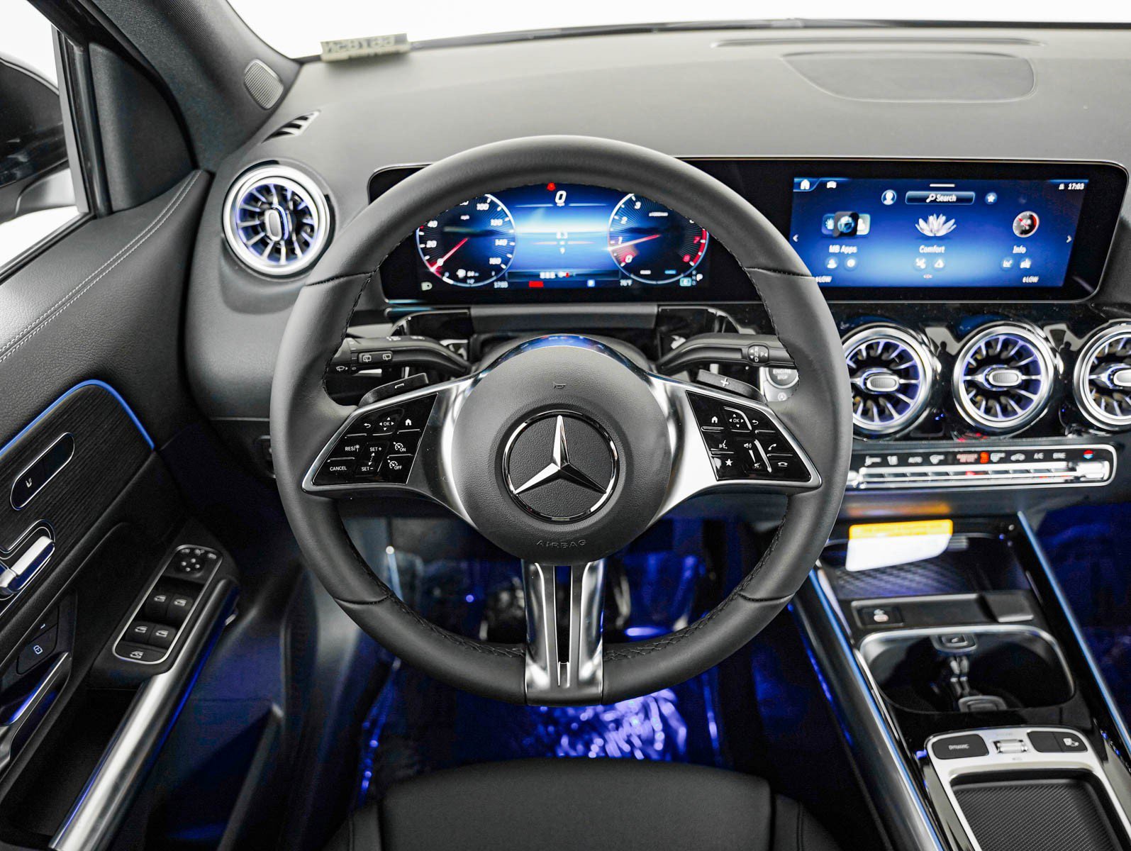 New 2026 Night Black Mercedes-Benz GLA 250 image 10