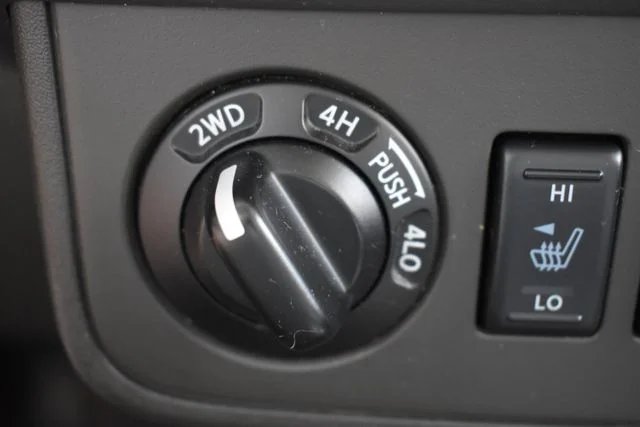 Used 2019 Blue Nissan PRO-4X image 30