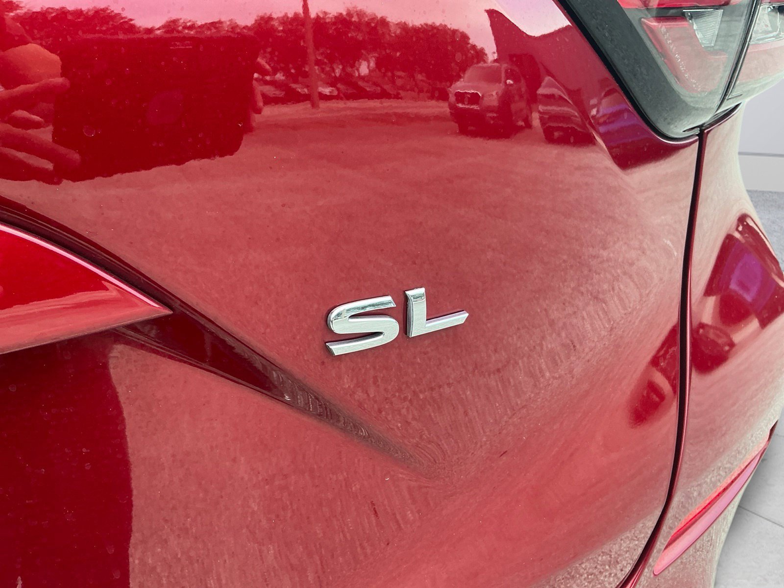 Certified Used 2021 Red Nissan SL image 9